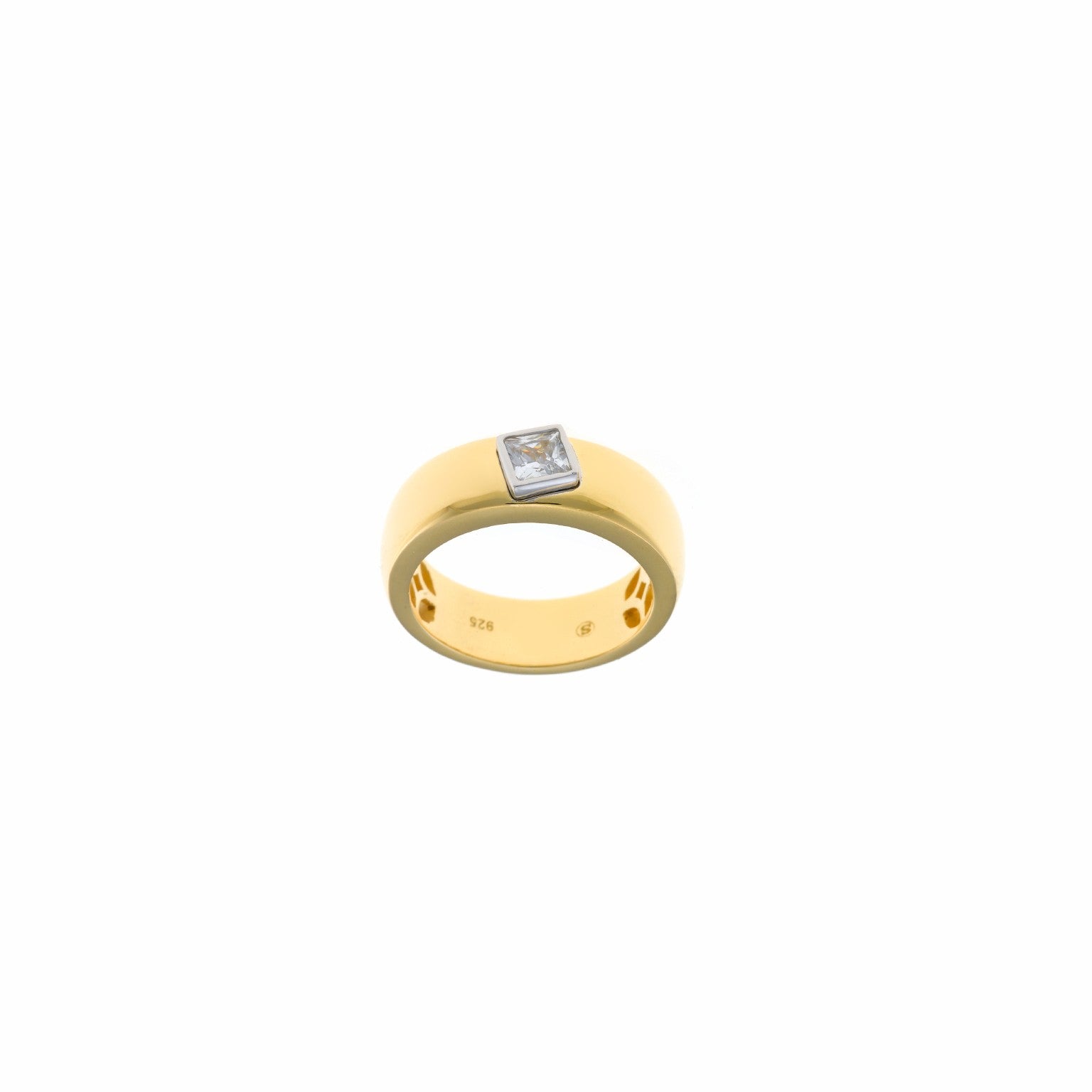 Anillo SALVATORE PLATA realizado chapado dorado y circonita