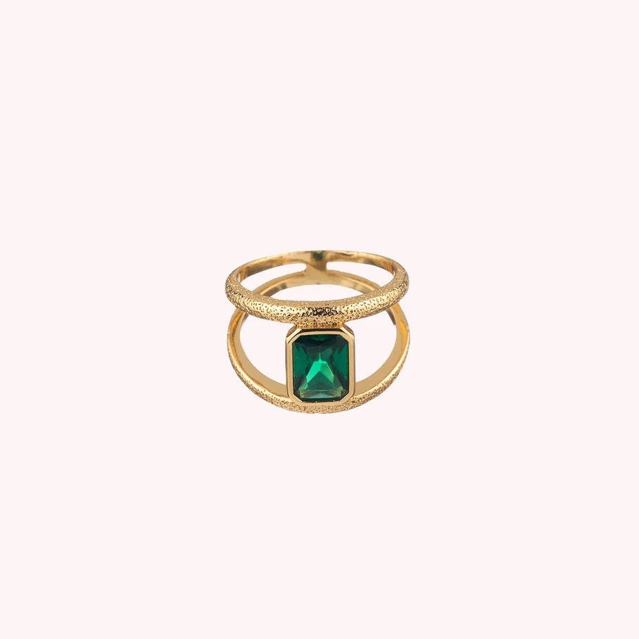Anillo agatha paris cleopatr dorado con circonita verde