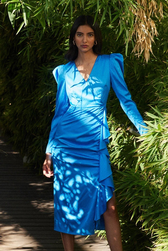 Vestido mioh carmen midi de jacquard azul con volante