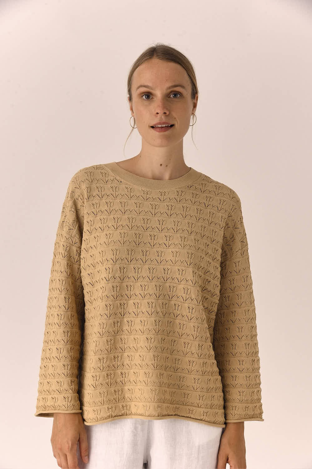 Jersey designers society gual en color arena con calados